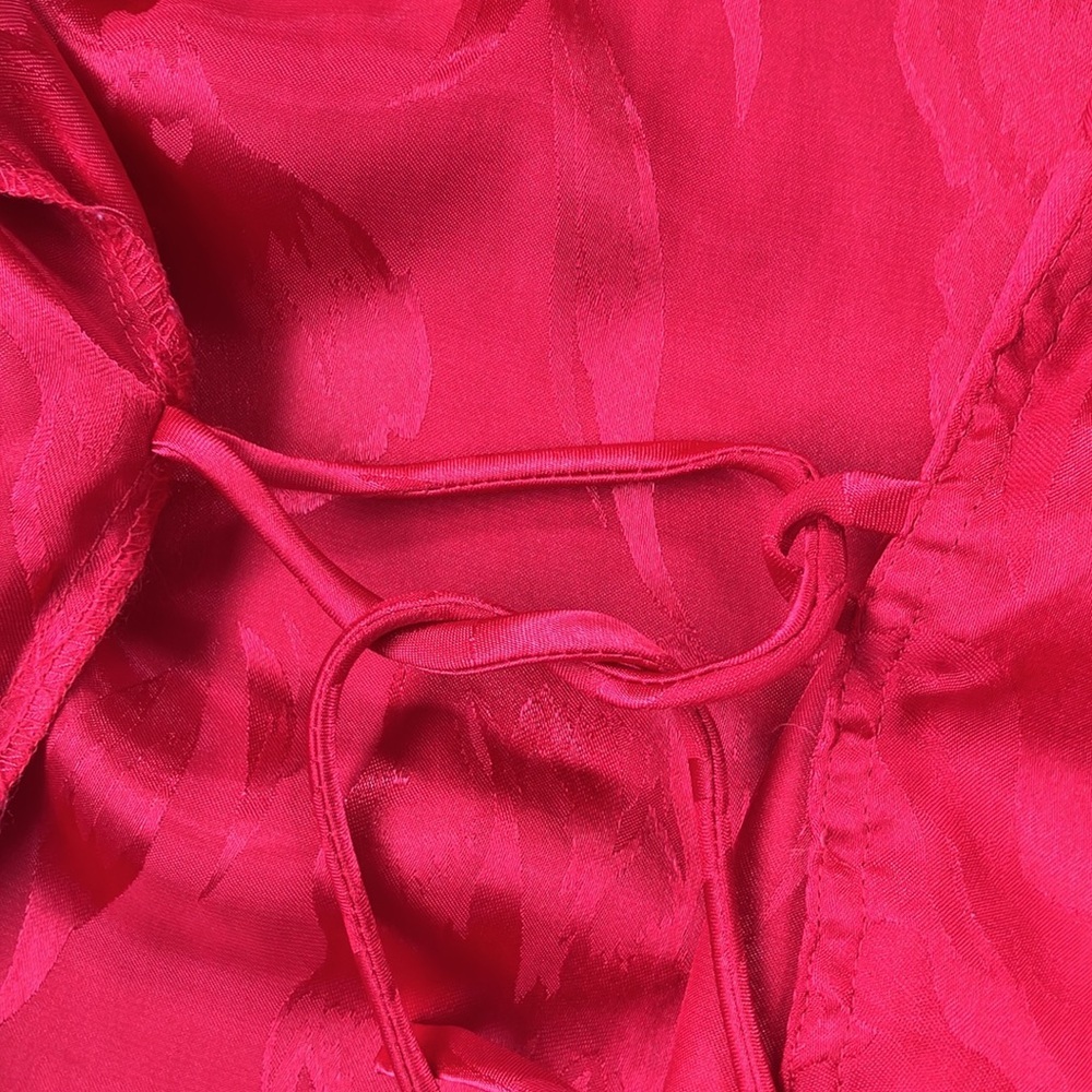 Vintage Victoria’s Secret red floral robe-pockets! - Picture 5 of 5